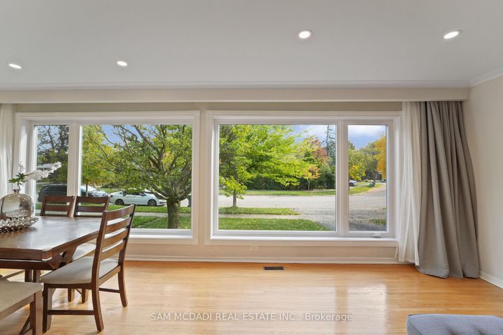 Photo 7 at 1987 Deanhome Road, Clarkson, Mississauga