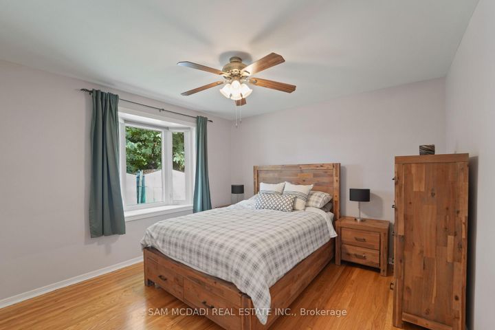 Photo 14 at 1987 Deanhome Road, Clarkson, Mississauga