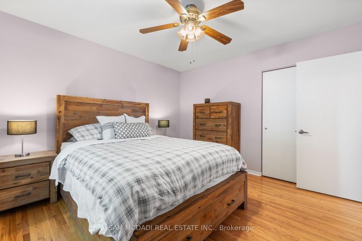 Photo 15 at 1987 Deanhome Road, Clarkson, Mississauga