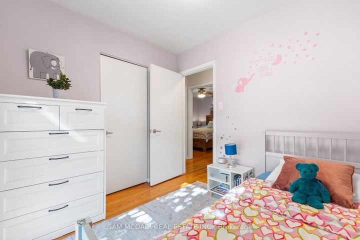 Photo 17 at 1987 Deanhome Road, Clarkson, Mississauga