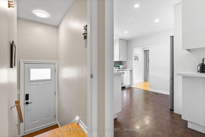 Photo 22 at 1987 Deanhome Road, Clarkson, Mississauga