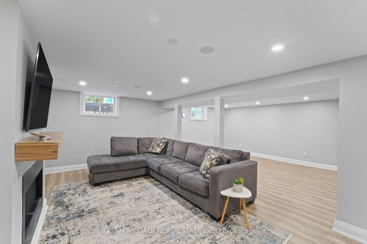 Photo 26 at 1987 Deanhome Road, Clarkson, Mississauga