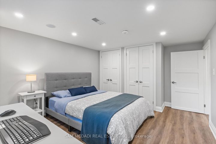 Photo 30 at 1987 Deanhome Road, Clarkson, Mississauga