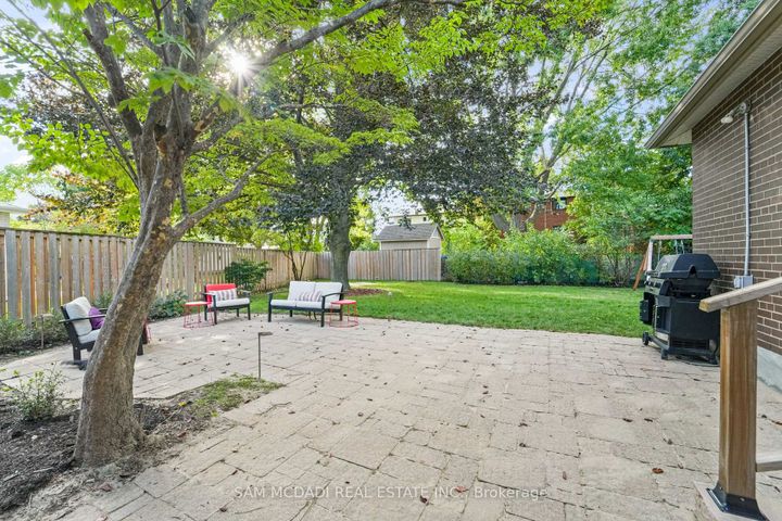 Photo 35 at 1987 Deanhome Road, Clarkson, Mississauga