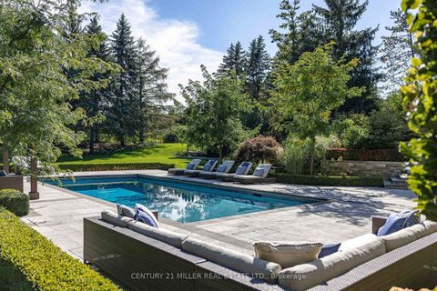 Photo 13 at 121 Rebecca Court, Rural Vaughan, Vaughan