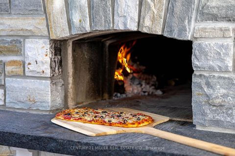 Photo 19 at 121 Rebecca Court, Rural Vaughan, Vaughan