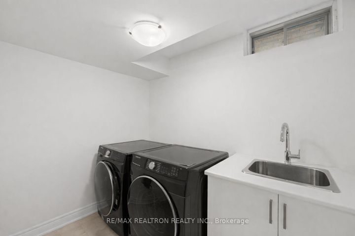 Photo 44 at 10 Neilly Terrace, Bradford, Bradford West Gwillimbury