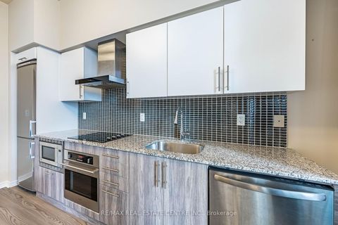 Photo 7 at 204 - 352 Front Street W, Waterfront Communities C1, Toronto