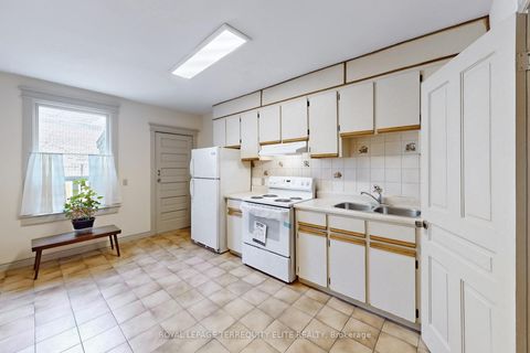 Photo 12 at 60 Ulster Street, University, Toronto