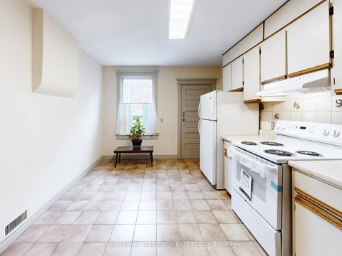 Photo 13 at 60 Ulster Street, University, Toronto