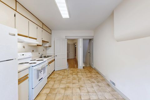 Photo 14 at 60 Ulster Street, University, Toronto