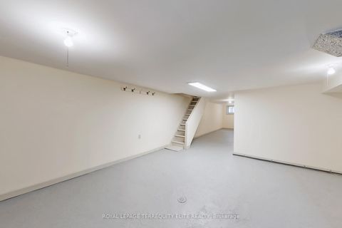 Photo 36 at 60 Ulster Street, University, Toronto