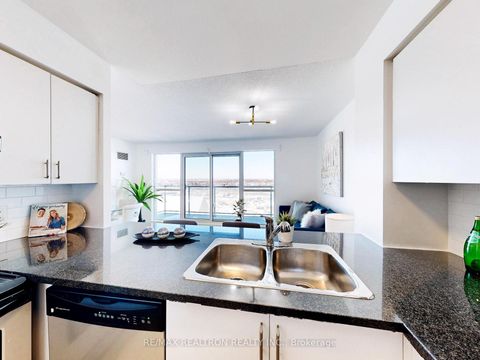 Photo 10 at 2501 - 70 Town Centre Court, Bendale, Toronto