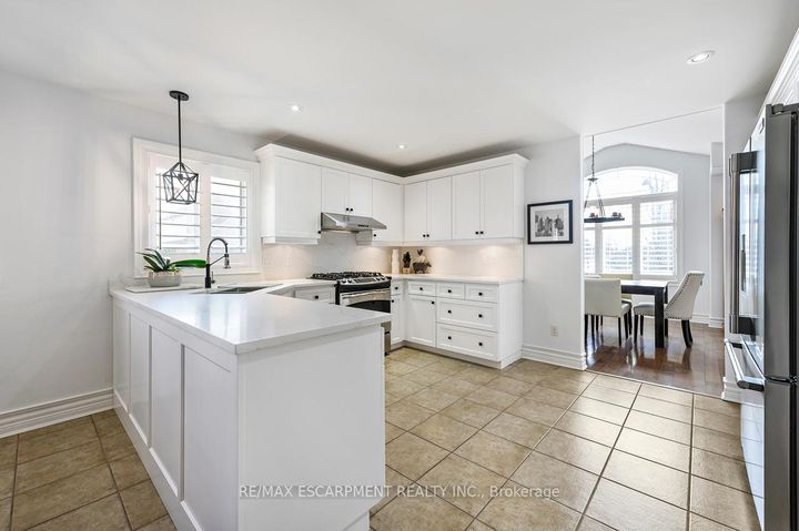 Photo 7 at 27 Carver Drive, Binbrook, Hamilton