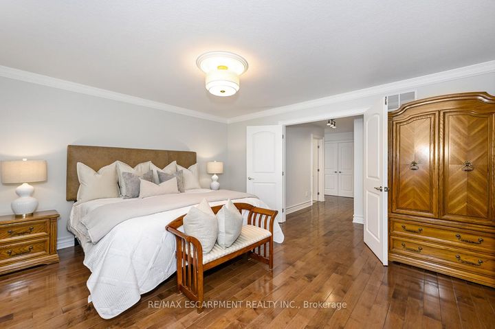 Photo 17 at 27 Carver Drive, Binbrook, Hamilton