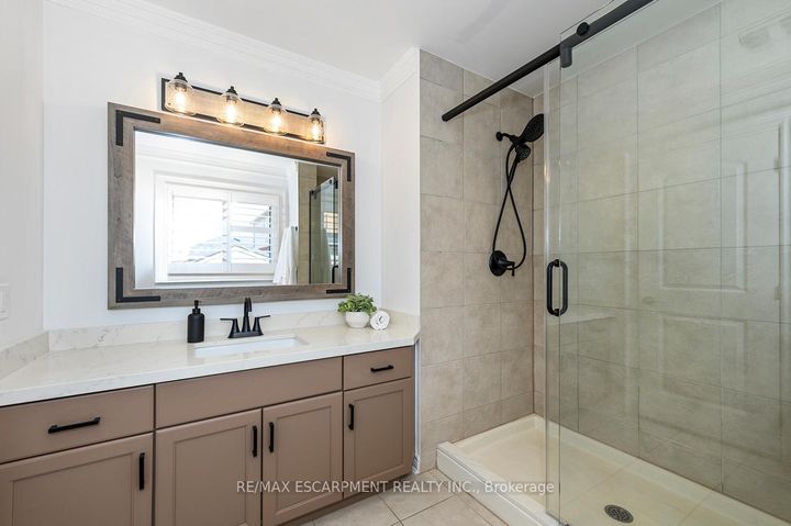 Photo 19 at 27 Carver Drive, Binbrook, Hamilton