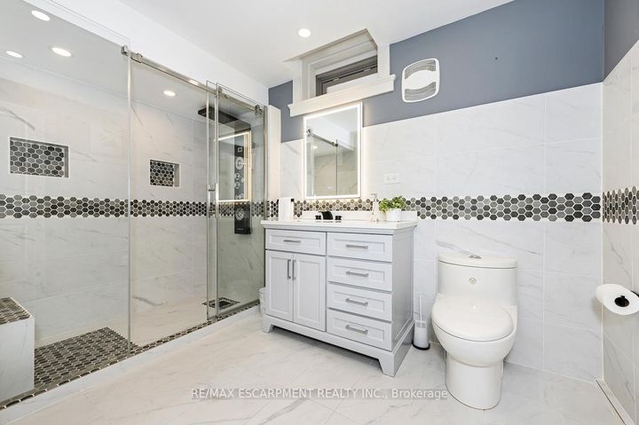 Photo 31 at 27 Carver Drive, Binbrook, Hamilton