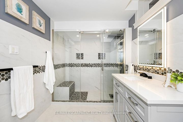 Photo 32 at 27 Carver Drive, Binbrook, Hamilton