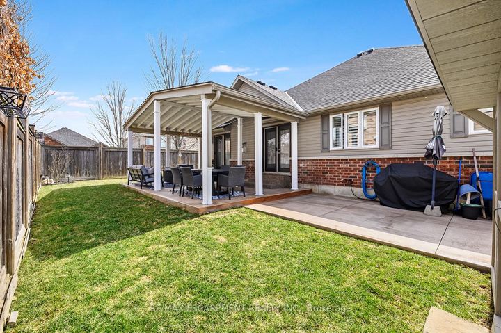 Photo 37 at 27 Carver Drive, Binbrook, Hamilton