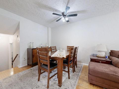 Photo 7 at 94 Billington Crescent, Donalda, Toronto