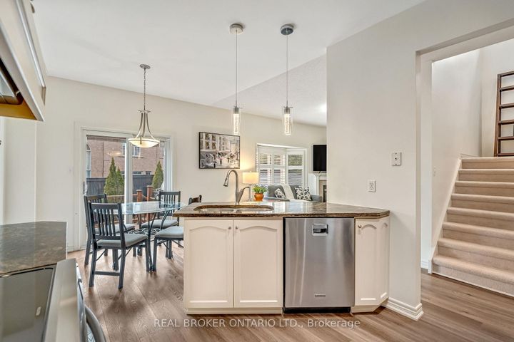 Photo 12 at 2423 Valley Heights Crescent, RO River Oaks, Oakville