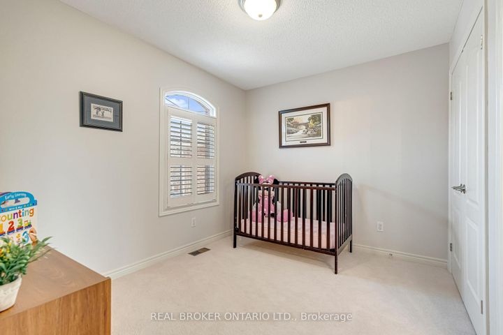 Photo 27 at 2423 Valley Heights Crescent, RO River Oaks, Oakville