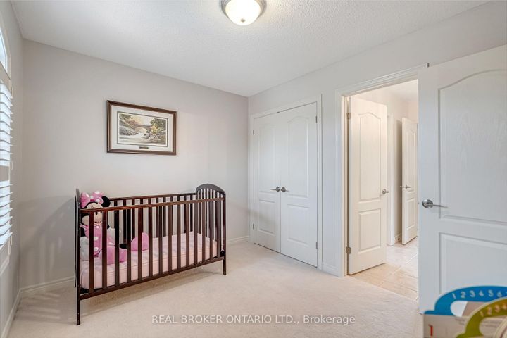 Photo 28 at 2423 Valley Heights Crescent, RO River Oaks, Oakville