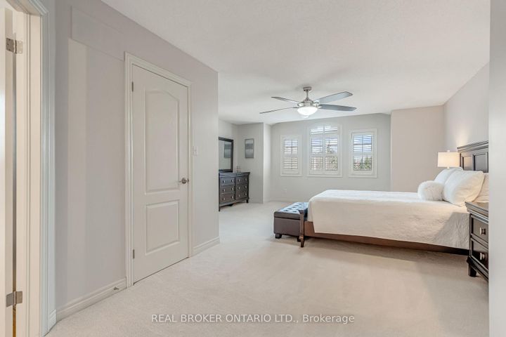 Photo 29 at 2423 Valley Heights Crescent, RO River Oaks, Oakville