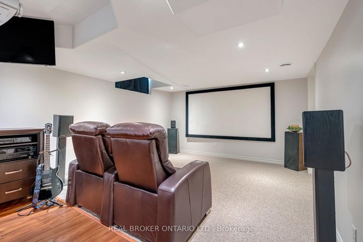 Photo 35 at 2423 Valley Heights Crescent, RO River Oaks, Oakville