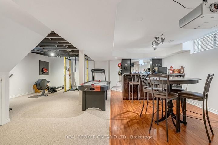 Photo 37 at 2423 Valley Heights Crescent, RO River Oaks, Oakville