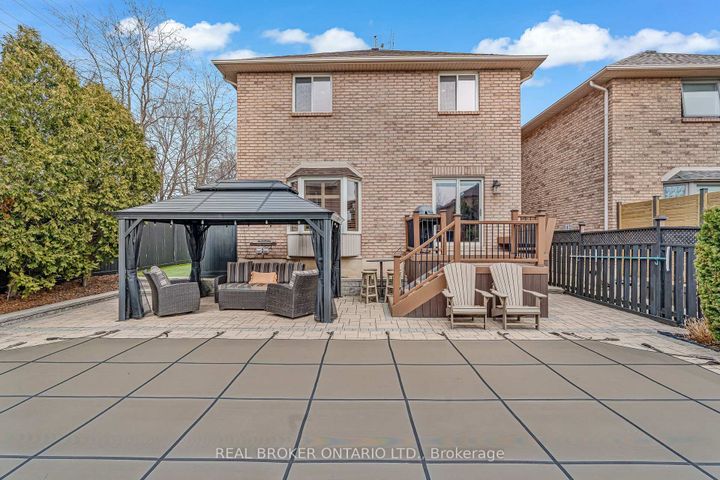 Photo 44 at 2423 Valley Heights Crescent, RO River Oaks, Oakville