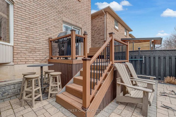 Photo 47 at 2423 Valley Heights Crescent, RO River Oaks, Oakville