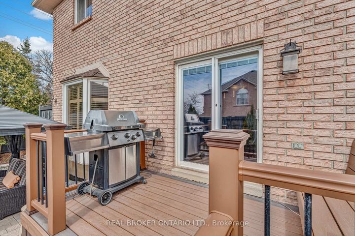 Photo 48 at 2423 Valley Heights Crescent, RO River Oaks, Oakville