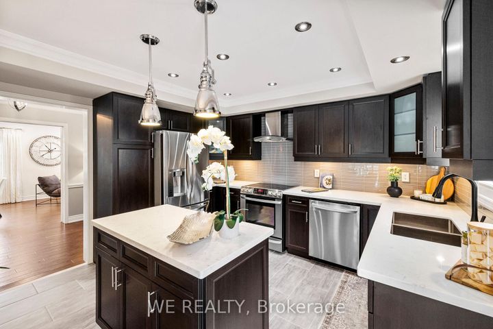Photo 16 at 2120 Lynn Heights Drive, Liverpool, Pickering