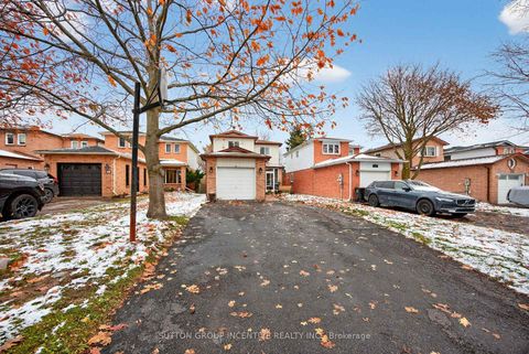 Photo 1 at 113 Garden Drive, Allandale Heights, Barrie