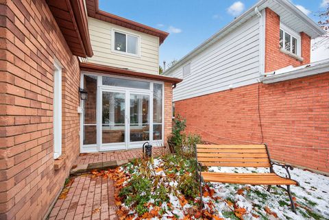 Photo 3 at 113 Garden Drive, Allandale Heights, Barrie