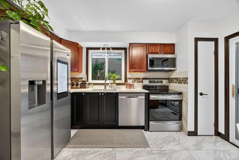 Photo 14 at 113 Garden Drive, Allandale Heights, Barrie