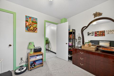 Photo 23 at 113 Garden Drive, Allandale Heights, Barrie