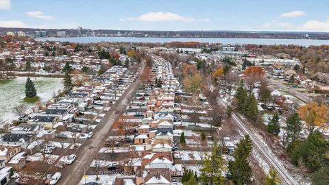 Photo 41 at 113 Garden Drive, Allandale Heights, Barrie