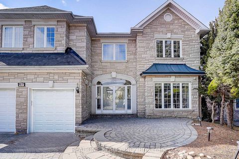 Photo 1 at 97 Springbrook Drive, Langstaff, Richmond Hill