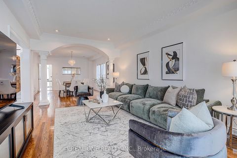 Photo 7 at 97 Springbrook Drive, Langstaff, Richmond Hill