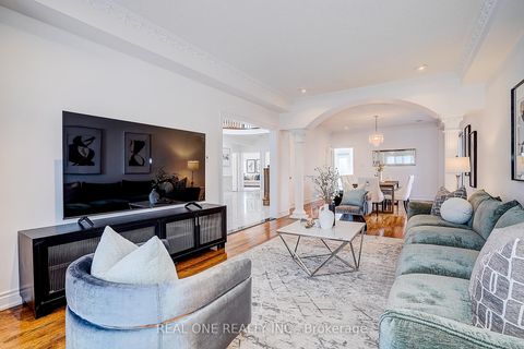 Photo 9 at 97 Springbrook Drive, Langstaff, Richmond Hill