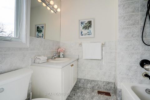 Photo 31 at 97 Springbrook Drive, Langstaff, Richmond Hill