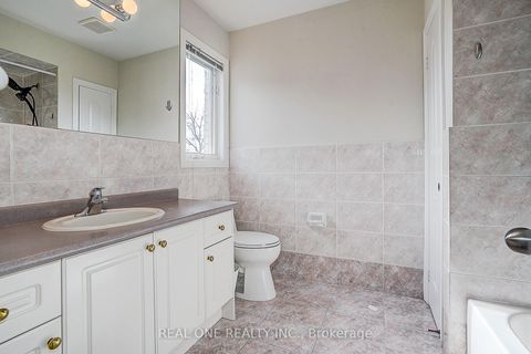 Photo 34 at 97 Springbrook Drive, Langstaff, Richmond Hill