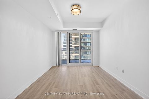 Photo 14 at 802 - 30 Inn On The Park Drive, Don Mills, Toronto