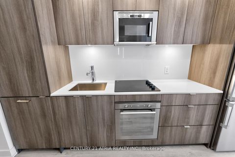 Photo 24 at 802 - 30 Inn On The Park Drive, Don Mills, Toronto