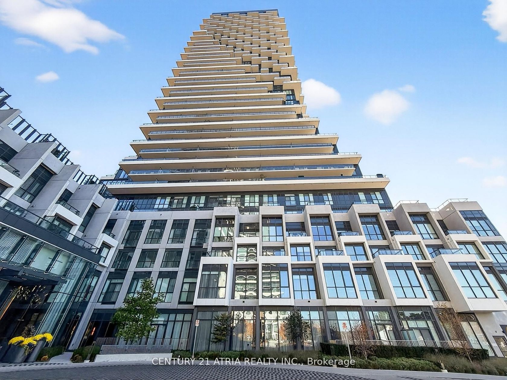 802 - 30 Inn On The Park Drive, Don Mills, Toronto by Loree Meneguzzi Real Estate 802 - 30 Inn On The Park Drive, Don Mills, Toronto