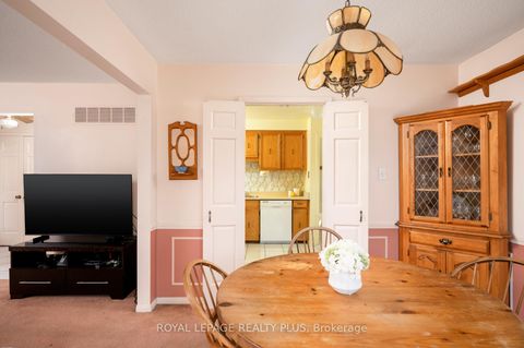 Photo 15 at 222 Centre Street W, Mill Pond, Richmond Hill