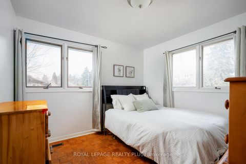 Photo 29 at 222 Centre Street W, Mill Pond, Richmond Hill