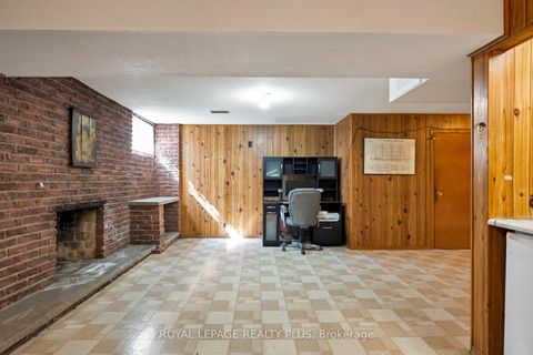 Photo 33 at 222 Centre Street W, Mill Pond, Richmond Hill